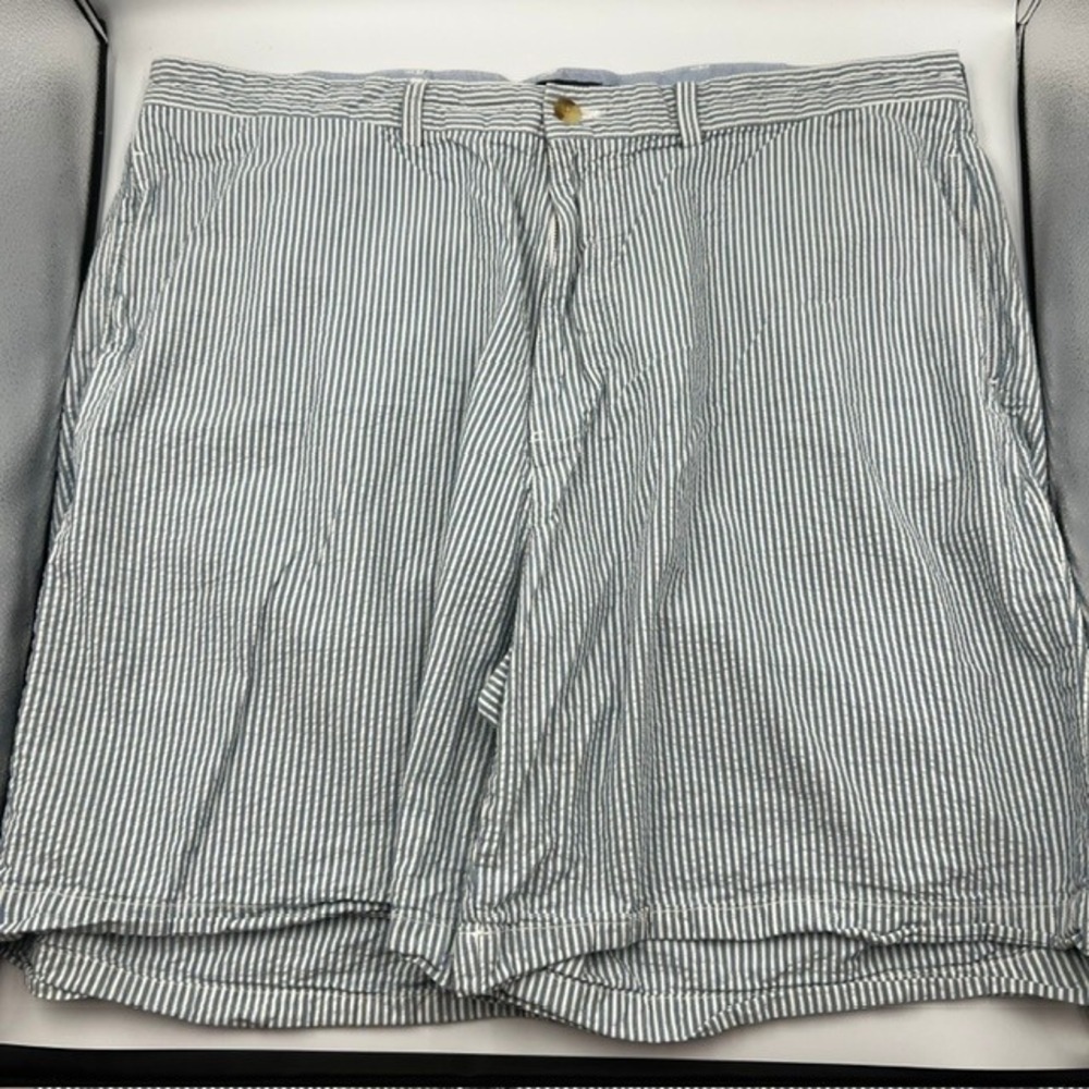 Southern Marsh Men's 8" Blue and White Seersucker Striped Shorts Size 38